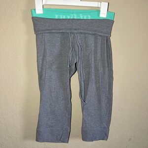 Aqua Waist Grey Leggings